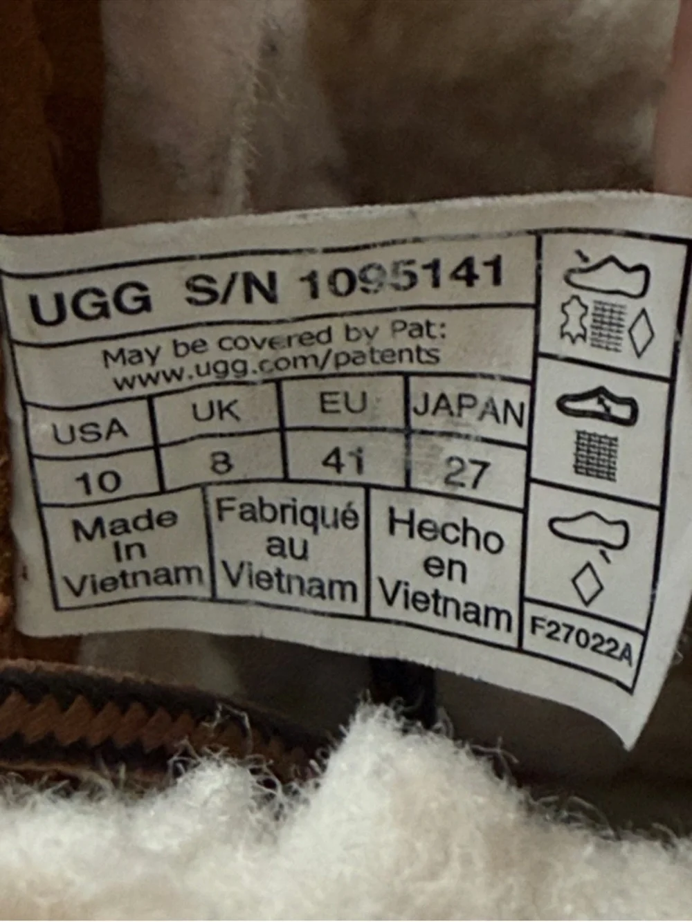 UGG Women’s Adirondack 111 Waterproof Boots in Chestnut sz 10